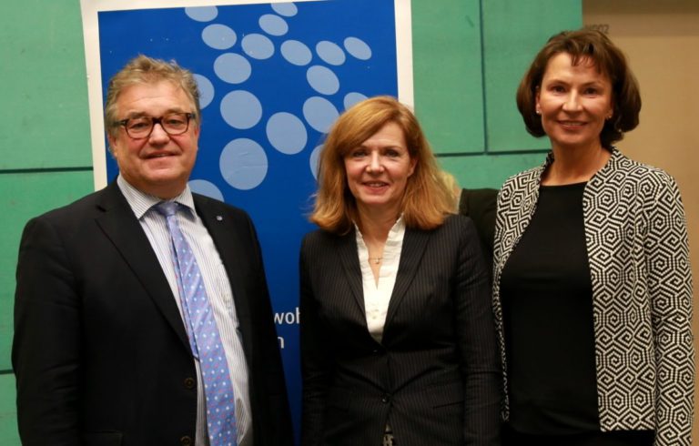 Christine Karasch und Dr. Andrea Hanke werden Dezernentinnen