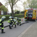 Öffentlichkeitsfahndung! Trio attackiert 17-Jährigen – Wer kennt die Täter oder die Zeugin?