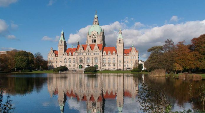 Neues Rathaus umstrukturieren, nicht aufblähen! Bund der Steuerzahler lehnt 800.000 Euro Mehrkosten in Hannovers Stadtverwaltung ab