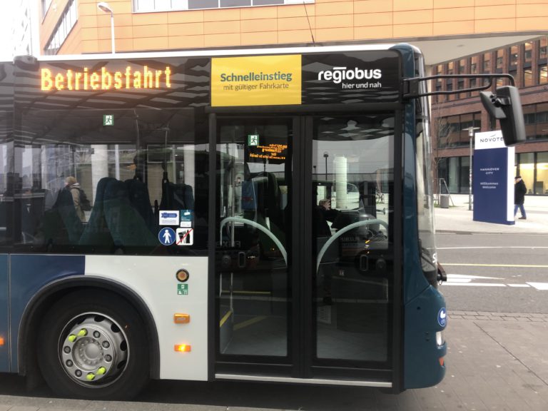 Vorneeinstieg bei der regiobus