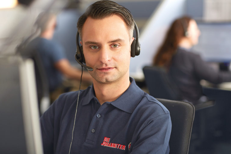 Johanniter-Zuhör-Telefon: neues Angebot gegen Einsamkeit
