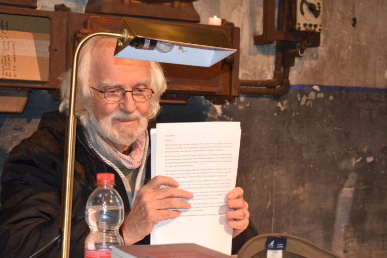 Günter Müllers Lesung im Kesselhaus „In Linden – vor Ort mit Jupp Posipal, diesen Bengels & Tante Nanni“