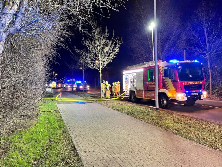 Feuer am Jugendtreff an der Lenther Chaussee in Hannover-Badenstedt