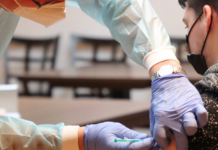 Niedersachsen fordert rund eine Million zusätzliche Impfdosen für Schülerinnen und Schüler und legt als erstes Land Impfkonzept vor