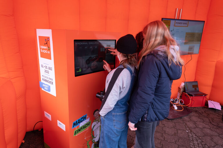IdeenExpo-Roadshow macht auf dem Expo-Gelände und dem Platz der Weltausstellung Station