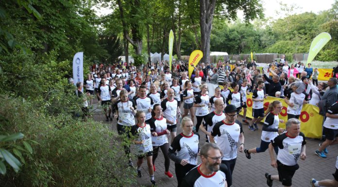 ZOO-RUN hilft Schutz der Giraffen – Über 1.500 Laufbegeisterte meisterten Strecke von Afrika bis Kanada im Erlebnis-Zoo