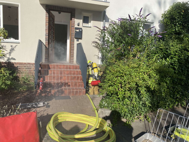 Hannover-Bult: Verletzte Personen bei Kellerbrand durch Rauchgas