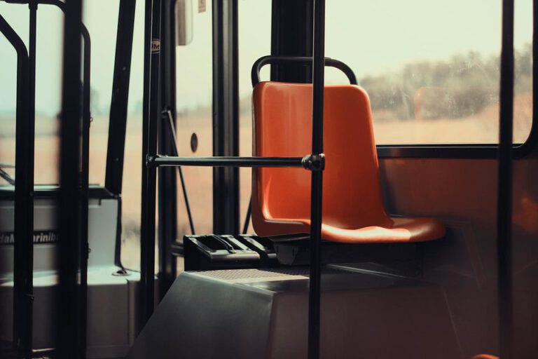 Regionsversammlung beschließt 365-Euro-Ticket mit Ehrenamtskarte – Steffen Krach: Richtiges Signal, um Verkehrswende aktiv anzupacken