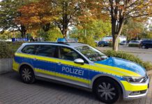 Themenfoto Polizeifahrzeug VW Passat Variant