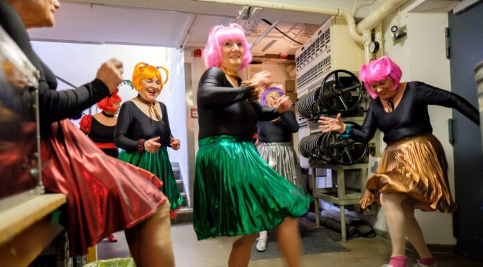 Wiederbelebung MHH KunstGang durch Verein Fotografie & Kommunikation e.V.,1. Austellung im MHH KunstGang „Mit 66 Jahren …“ vom Fotografen Dirk Opitz Foto: Dirk Opitz