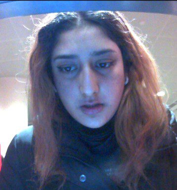 Öffentlichkeitsfahndung: Unbekannte Geldabheberin gesucht - Wer kann Hinweise geben?