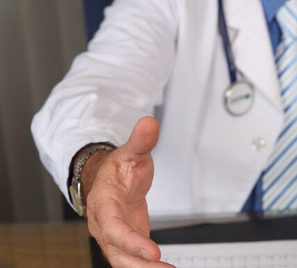 KRH kündigt Chefarzt – Interne Prüfung ergab Unstimmigkeiten KRH kündigt Chefarzt – Interne Prüfung ergab Unstimmigkeiten