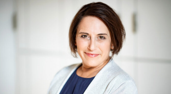 Staatsopern-Intendantin Laura Berman beendet ihren Vertrag vorzeitig zum Ende der Spielzeit 2024/25 Staatsopern-Intendantin Laura Berman beendet ihren Vertrag vorzeitig zum Ende der Spielzeit 2024/25