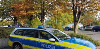 Hannover-Südstadt: Pkw fährt nach Beinahe-Unfall gegen Poller und Ampel - Zeugen gesucht