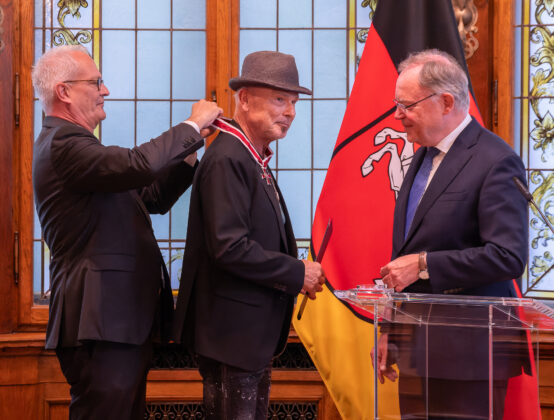 Bandmitglieder Klaus Meine, Rudolf Schenker, Matthias Jabs (Scorpions) bekamen das Große Kreuz des Niedersächsischen Verdienstordens verliehen