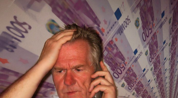 Schockanrufer zockt Beute ab