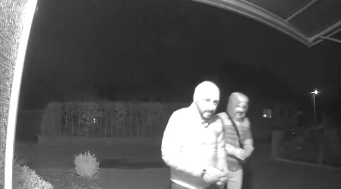 Öffentlichkeitsfahndung: Polizei sucht Tätergruppe wegen versuchten Wohnungseinbruchdiebstahl