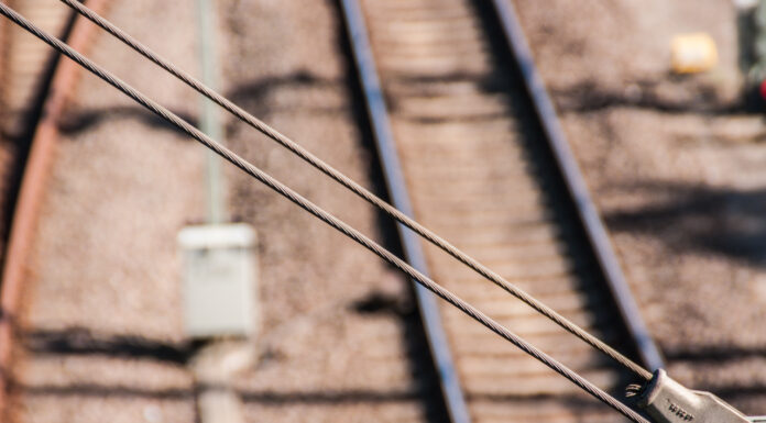 Tödlicher Bahnunfall im Bahnhof Nordstadt - Bauarbeiter wird von S-Bahn erfasst und getötet