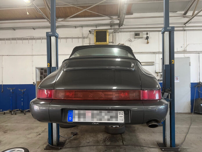 Zeugenaufruf: Porsche 911 Carrera Oldtimer vom Gelände einer Werkstatt in Langenhagen entwendet