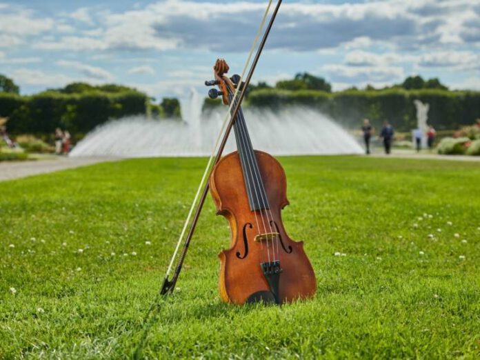 Großer Garten als Bühne für Studierende der HMTMH - Sonntagskonzert am 17.09., Zuhören und flanieren