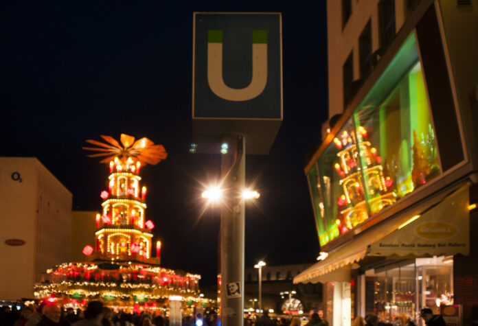 Oberbürgermeister Belit Onay und Stadtsuperintendent Rainer Müller-Brandes eröffnen Montag den Weihnachtsmarkt