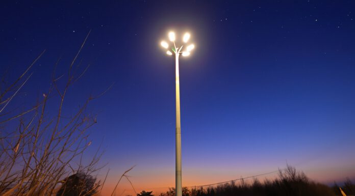 Neue Beleuchtung im Vahrenwalder Park in Betrieb
