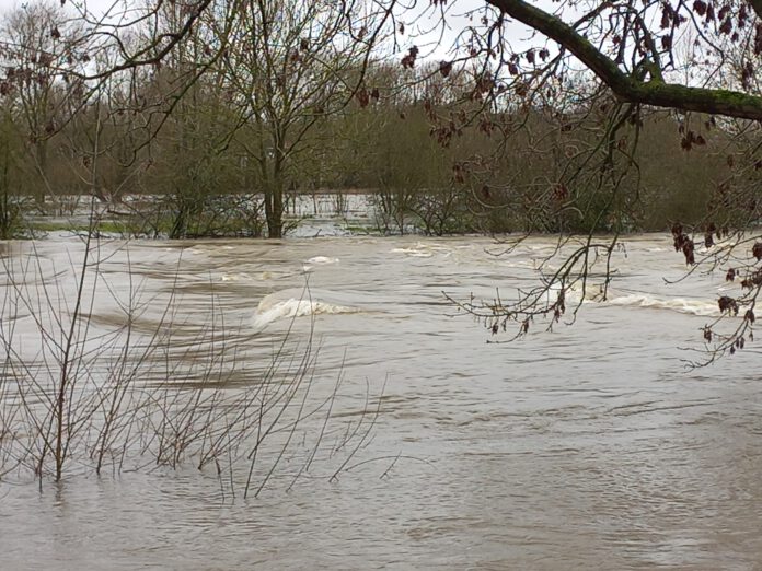 Wasserschäden beschäftigen die Feuerwehr Hannover