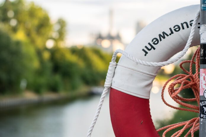 Wasserrettungseinsatz der Feuerwehr Hannover in Limmer: 2 Kanufahrer vermisst