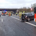 Verkehrsunfall mehrerer PKW mit mehreren Verletzten auf dem Messeschnellweg