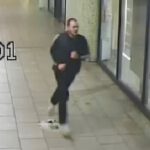 Unbekannte verletzen 32-Jährigen in Hannovers Innenstadt - Wer kann Hinweise zu den beiden Männern geben? (Öffentlichkeitsfahndung, Fotos im Artikel)