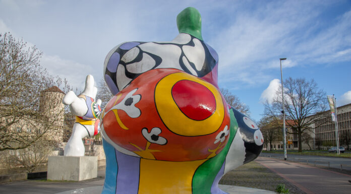 50 Jahre Nanas - Stadt feiert Jubiläum mit Programm NANA POWER am 08.03. und 09.03.2024