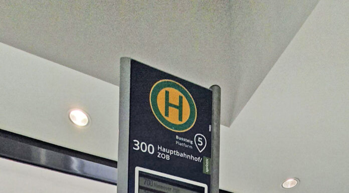 Digitaler Fortschritt an Haltestellen: 1,4 Millionen Euro für smarte Fahrgastinfos