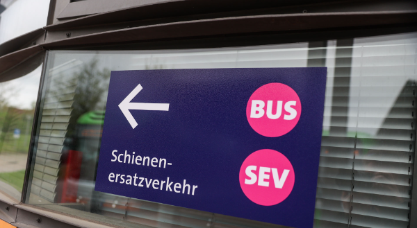 Stadtbahnlinien 4 und 5 - Ersatzverkehr mit Bussen ab „Bahnhof Leinhausen“ bis nach „Garbsen“ und „Stöcken“ am 21.04.