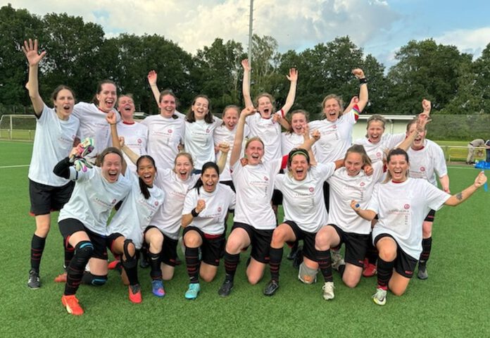 1. Frauenteam von SG 74 steigt in Landesliga auf