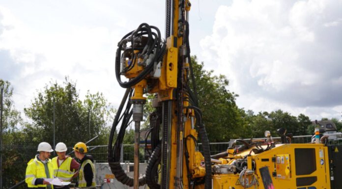Ahlemer Asphaltgruben – Weiteres Gebäude geräumt Ahlemer Asphaltgruben - Weiteres Gebäude geräumt