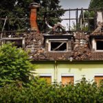 2 Mio Euro Schaden nach Dachstuhlbrand: Ermittlungen nach Feuer in Mehrfamilienhaus in Vahrenwald dauern an