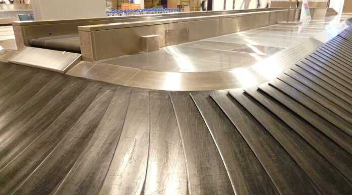 Wenn etwas mit dem Gepäck fehl gelaufen ist: Self-Service-Kioske unterstützen Reiserückkehrer verlorenes Gepäck zu melden