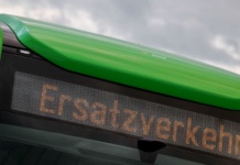 Ersatzverkehr mit Bussen auf Stadtbahnlinie 4 in Kleefeld am Sonntag, 29.09.2024