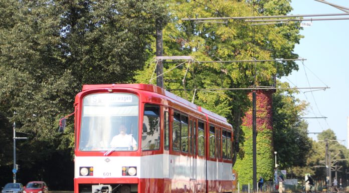 Shuttleverkehr zum Hannoverschen Straßenbahnmuseum: Unterwegs mit historischem Nahverkehr am Entdeckertag