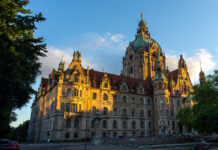 Umbenennung Trammplatz: Rathaus und Museum August Kestner bekommen neue Adresse