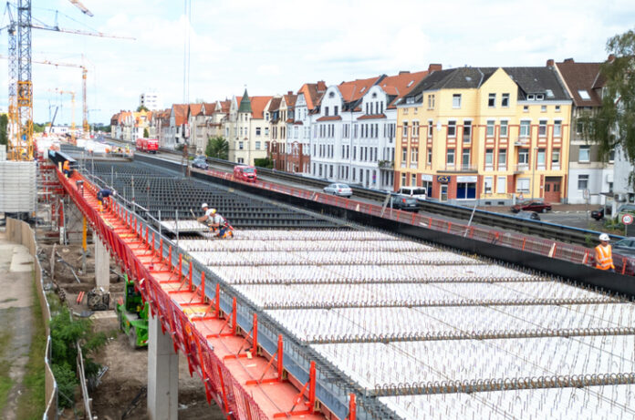 B 3 | Südschnellweg: Am 28.10.2024 wird die Ersatzbrücke freigegeben, Streckensperrung im Vorfeld notwendig