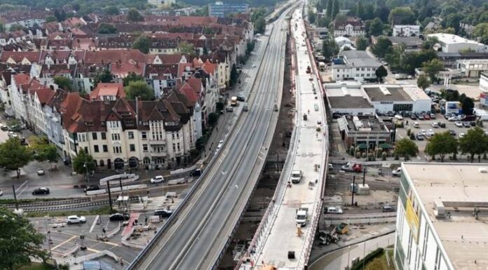 Brückentag mit Brückenlauf in Döhren: Behelfsbrücke kann am 26.10.2024 besichtigt werden Brückentag mit Brückenlauf in Döhren: Behelfsbrücke kann am 26.10.2024 besichtigt werden
