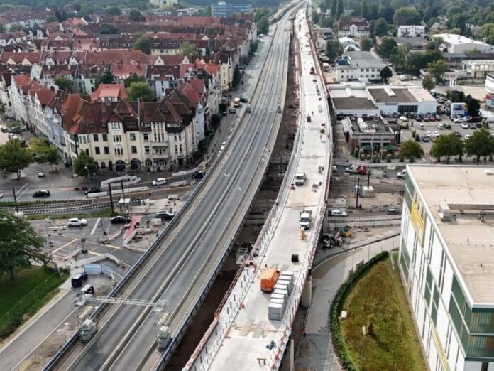 Brückentag mit Brückenlauf in Döhren: Behelfsbrücke kann am 26.10.2024 besichtigt werden