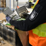 Zoll Hannover stoppt tonnenweise illegale Pyrotechnik - Mehr als 460 Pakete bisher beschlagnahmt