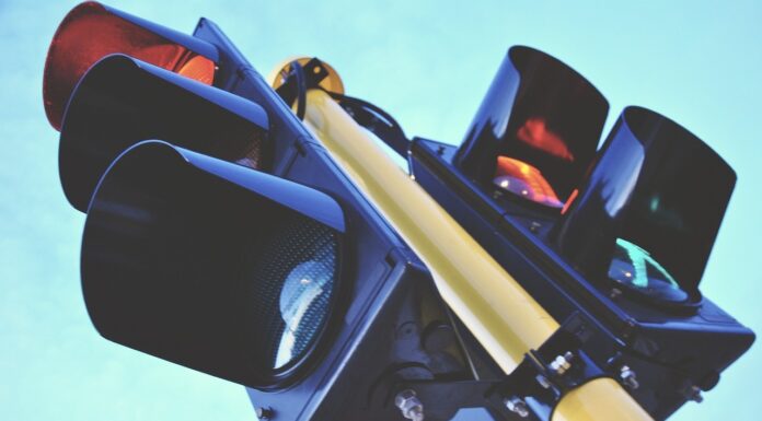 Am Dienstag, den 4. Februar, erfolgt die Ampelabschaltung am Königsworther Platz in Hannover. Verkehrsteilnehmer werden um Aufmerksamkeit gebeten