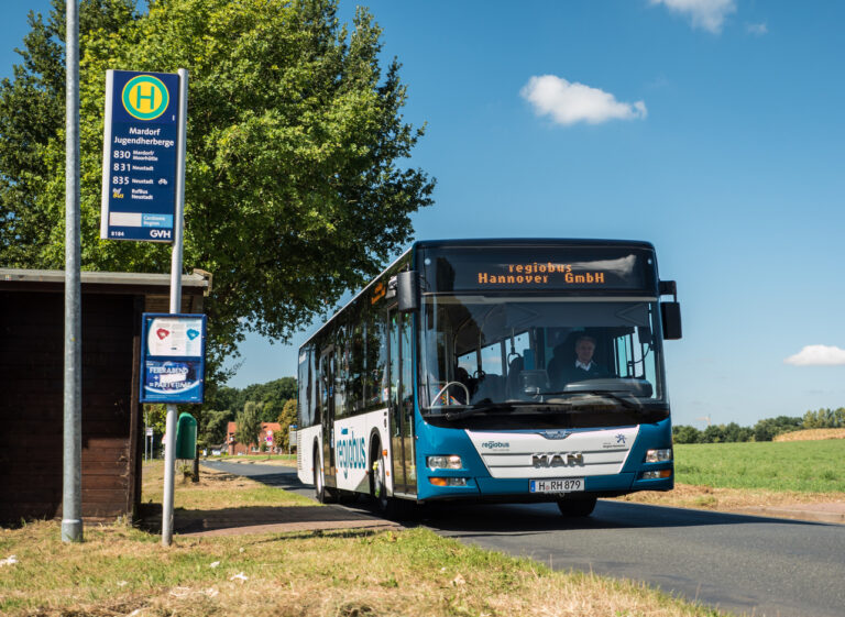 In Burgwedel kommt es zu Änderungen bei den Buslinien. Buslinien in Burgwedel sind aufgrund einer Straßensperrung betroffen