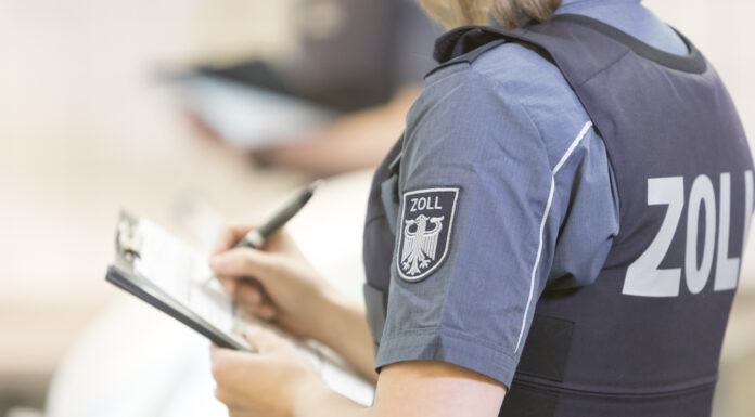 Drogenfunde bei Zollkontrolle auf der Autobahn 2 in Hannover Bei einer Zollkontrolle auf der Autobahn 2 wurden Drogenfunde bei Zollkontrolle sichergestellt, darunter Amphetamin und Marihuana