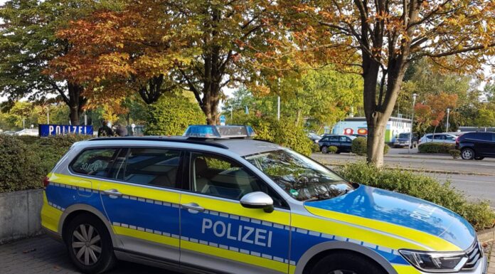 In Hannover wurden vier gesuchte Straftäter verhaftet, darunter ein Ukrainer und ein Deutscher. Die Bundespolizei handelte schnell