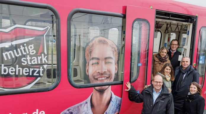 Zusätzliche Fahrten und Kombiticket für den Kirchentag in Hannover Die ÜSTRA bietet ein Kombiticket für den Kirchentag in Hannover, um eine entspannte An- und Abreise zu gewährleisten
