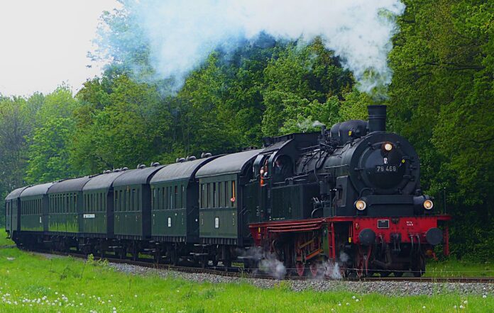 Am 21. und 22. Juni 2025 finden Dampfzugfahrten ab Hannover statt, die nostalgische Erlebnisse bieten